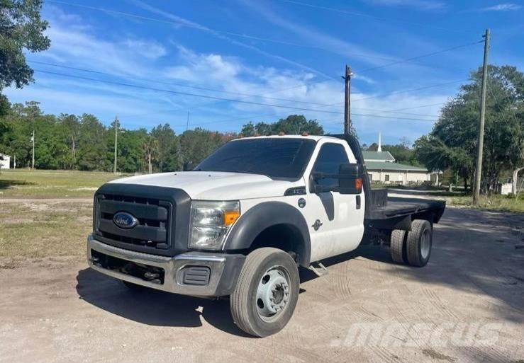 Ford F 550 Ciężarówki typu Platforma / Skrzynia