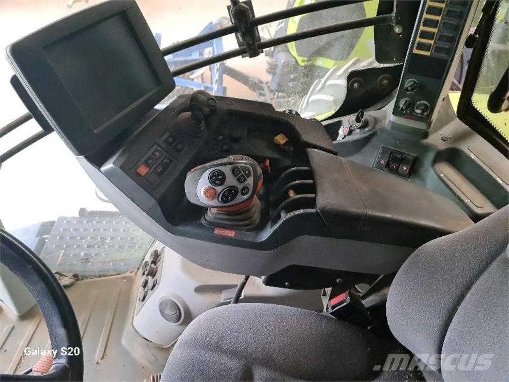 CLAAS Axion 810 Ciągniki rolnicze