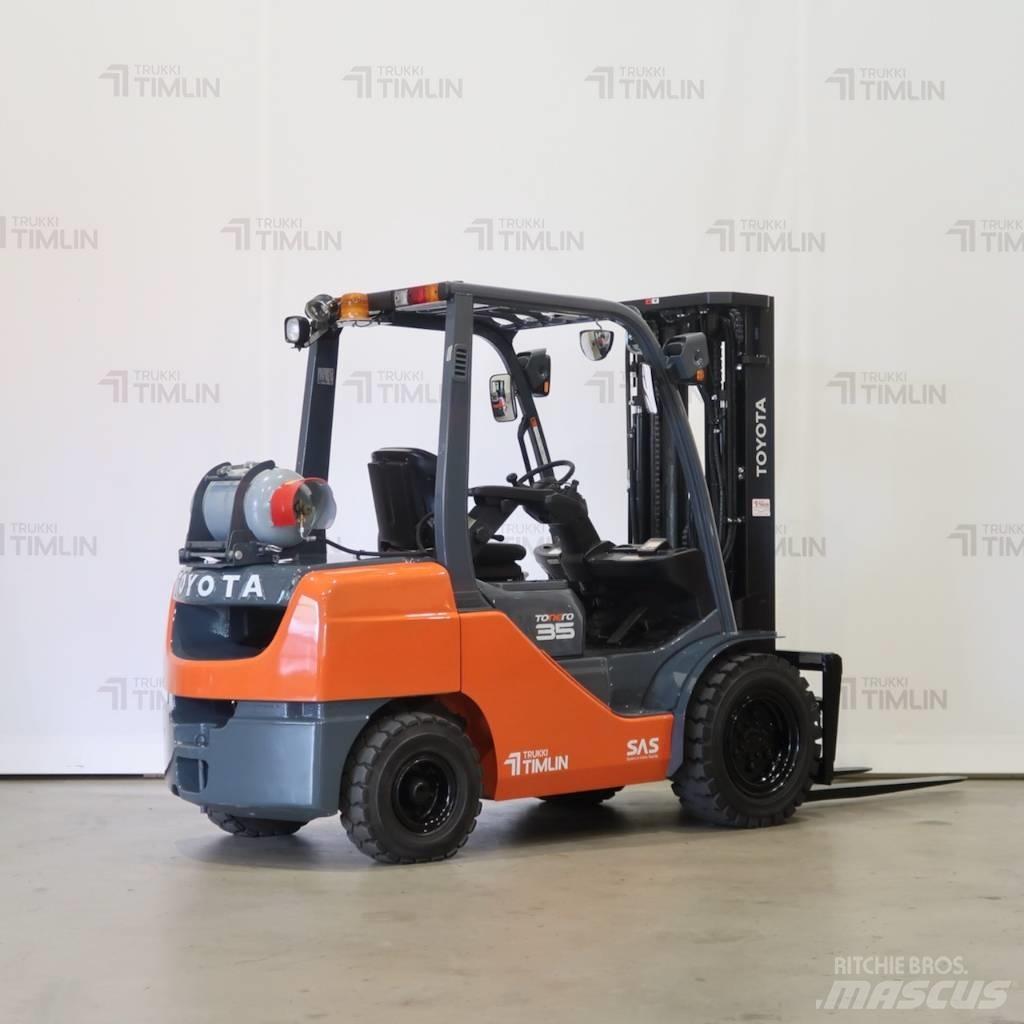 Toyota 02-8FGJF35 Wózki LPG