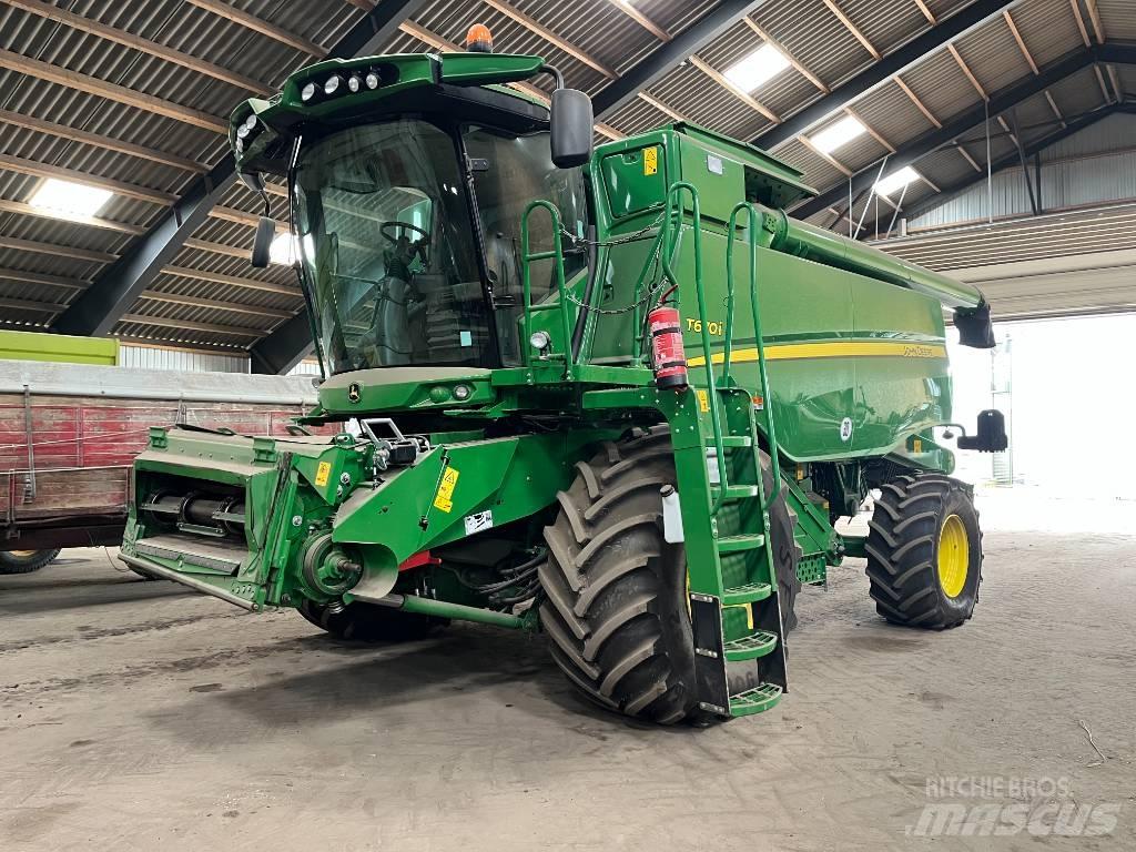 John Deere T670 Kombajny zbożowe
