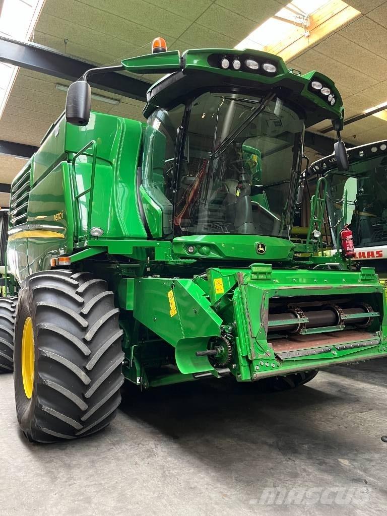 John Deere T670 Kombajny zbożowe
