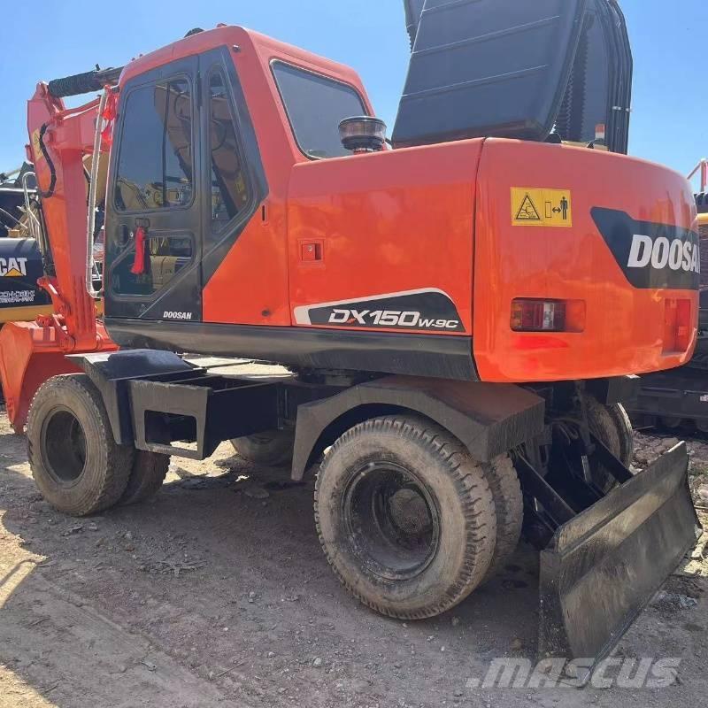 Doosan DX150W Koparki kołowe
