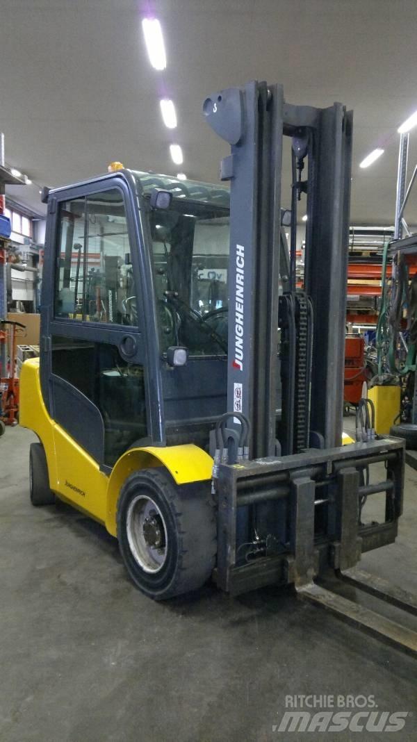 Jungheinrich DFG 430 Wózki Diesla