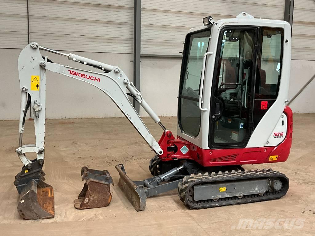 Takeuchi TB 216 Minikoparki
