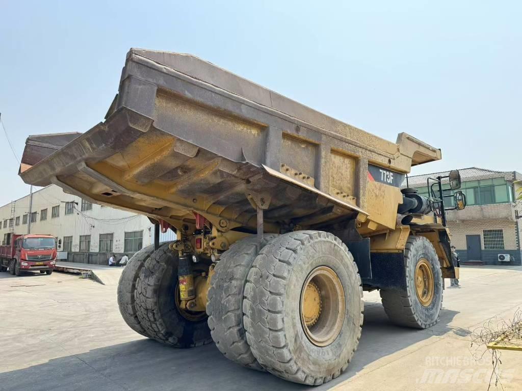 CAT 773 F Wozidła przegubowe