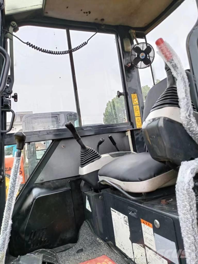 Komatsu PC 30 Minikoparki