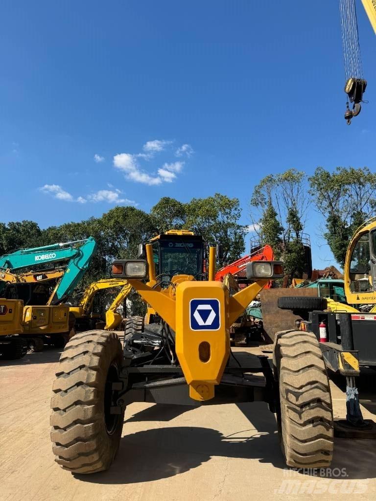 XCMG GR 180 Równiarki