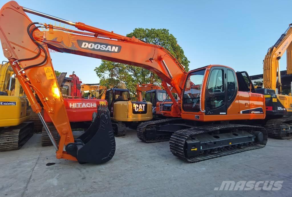 Doosan DX 225 LC Koparki gąsienicowe