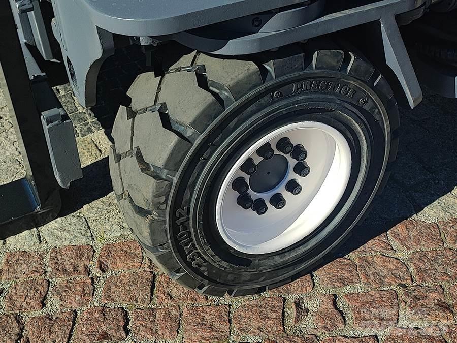Combilift C5000XL Wózki widłowe czterokierunkowe