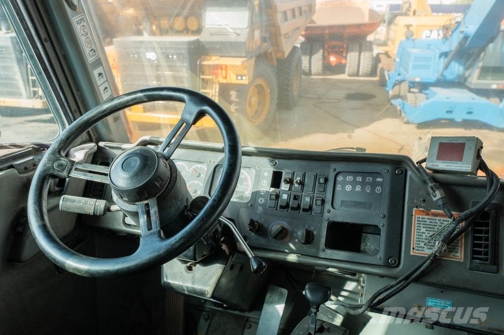 CAT 777 D Wozidła sztywnoramowe