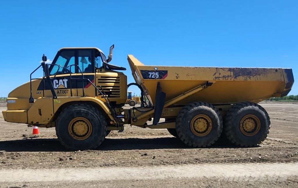 CAT 725 Wozidła przegubowe