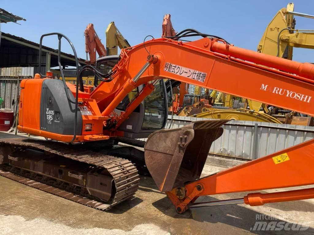 Hitachi ZX 135 Koparki gąsienicowe