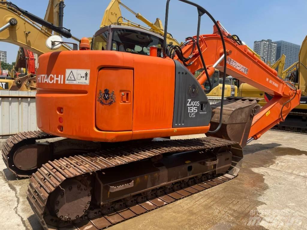 Hitachi ZX 135 Koparki gąsienicowe