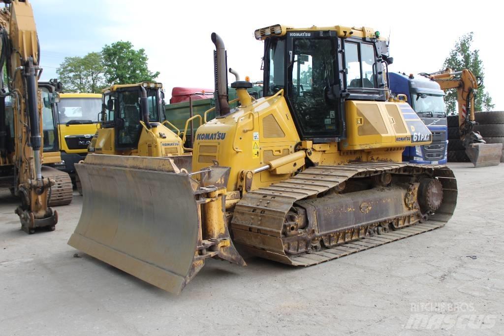 Komatsu D 61 PXI-23 Spycharki gąsienicowe