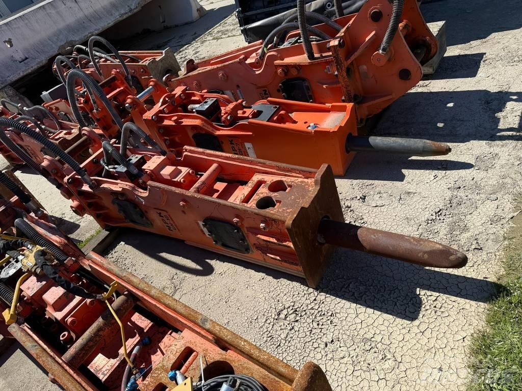 NPK GH 10 Młoty hydrauliczne
