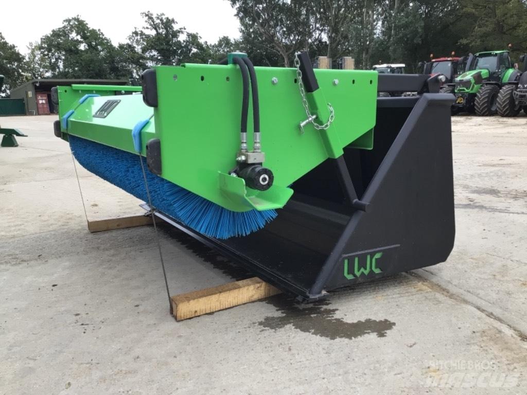 LWC SWEEPER Zamiatarki - Zgarniarki - Odśnieżarki