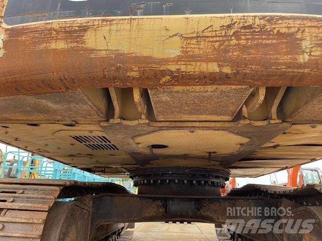 CAT 320D-E Koparki gąsienicowe