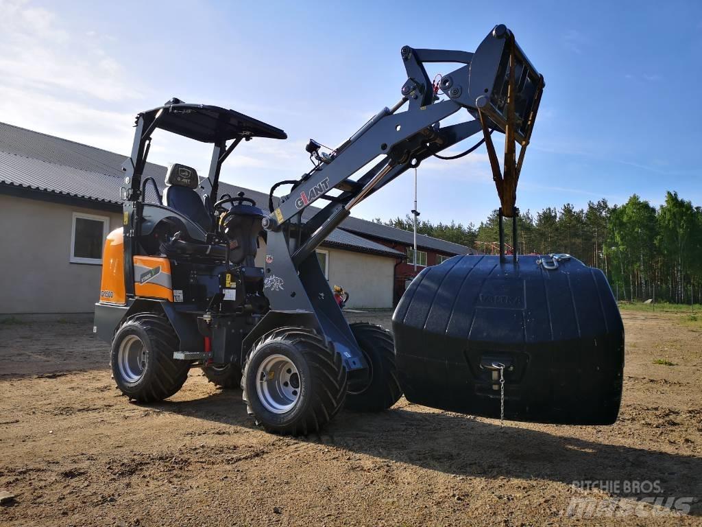 GiANT 1500 Ładowarki wielofunkcyjne