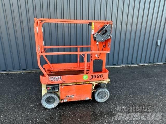JLG 1230 ES Podnośniki masztowe