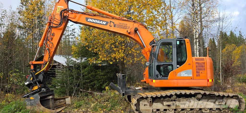 Doosan DX 235 LCR Koparki gąsienicowe