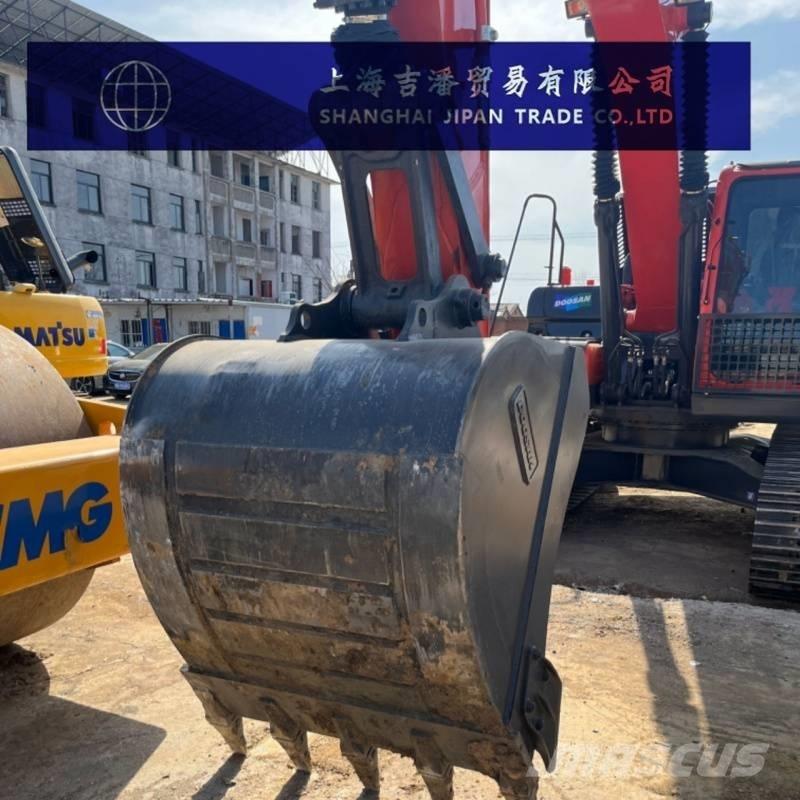 Doosan DX 225 Koparki gąsienicowe