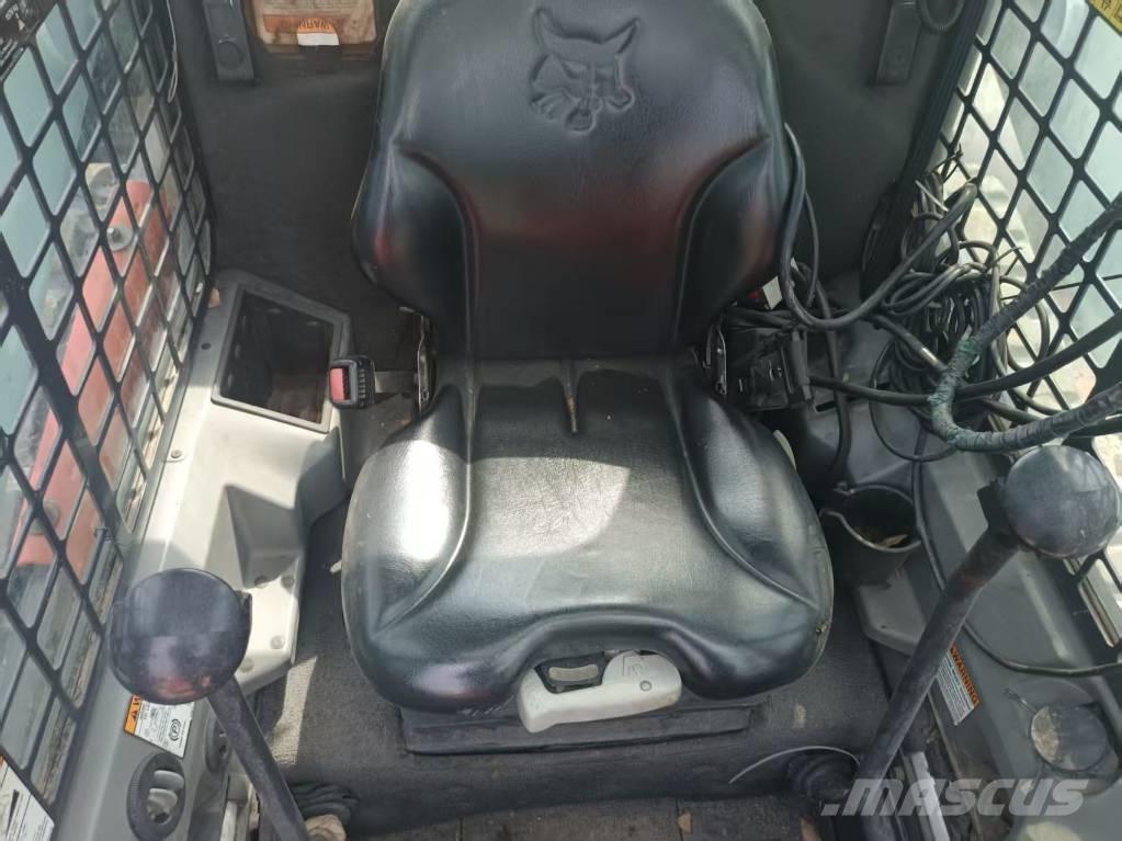 Bobcat T770 Ładowarki gąsienicowe