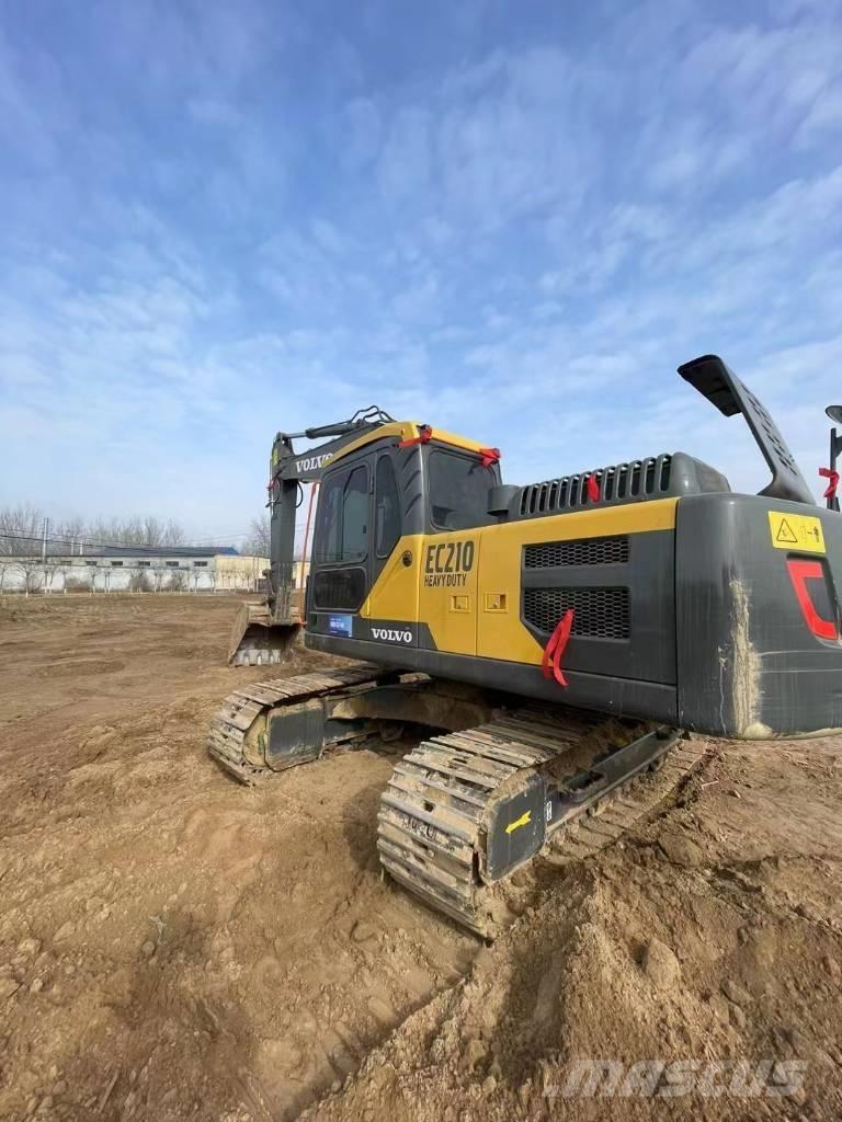 Volvo EC210D Koparki gąsienicowe