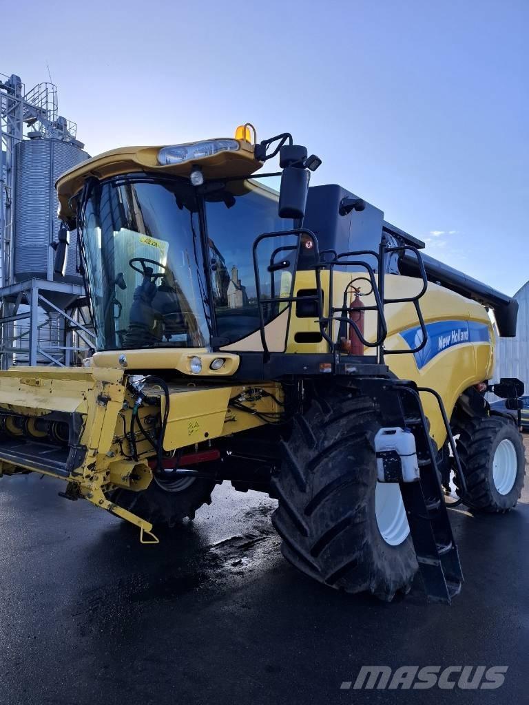 New Holland CX 840 Kombajny zbożowe