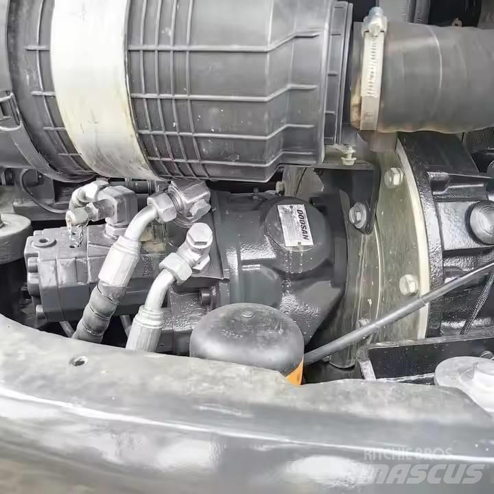 Doosan DX 60 Koparki gąsienicowe