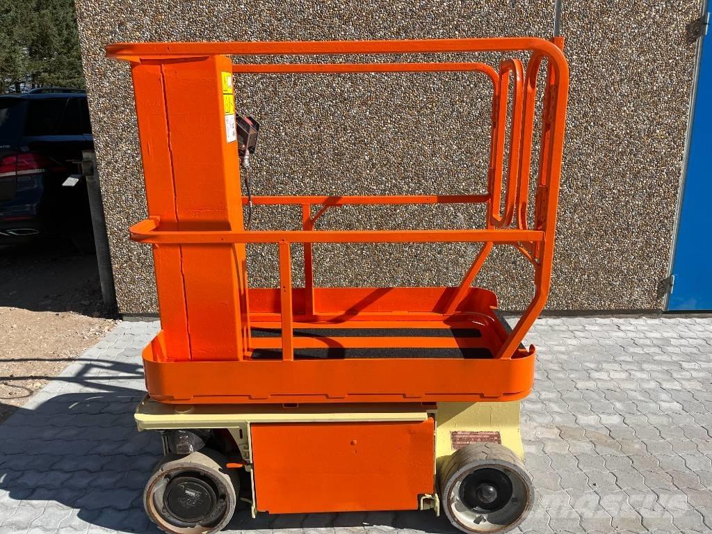 JLG 1230 ES Podnośniki masztowe