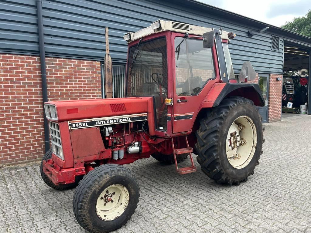 International 845 XL Ciągniki rolnicze