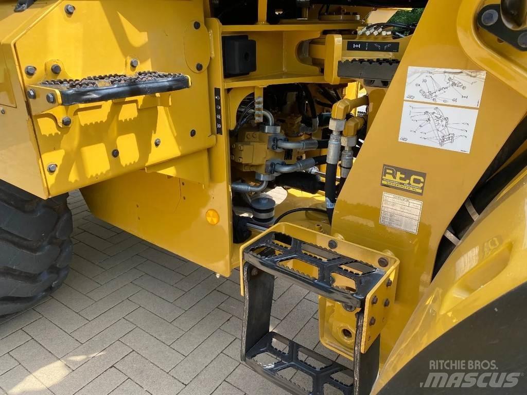 CAT 926M Ładowarki kołowe