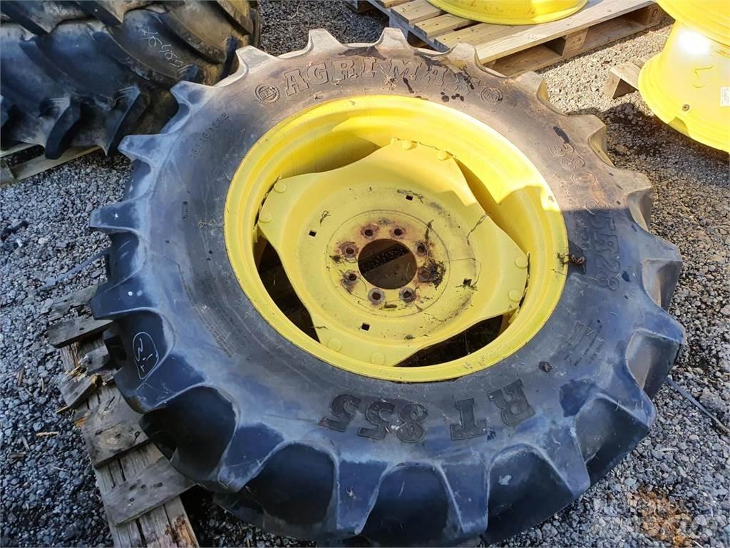 BKT 380/85R28 x2 Opony, koła i felgi