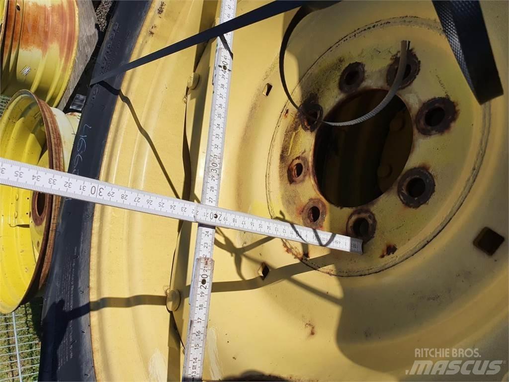 BKT 380/85R28 x2 Opony, koła i felgi