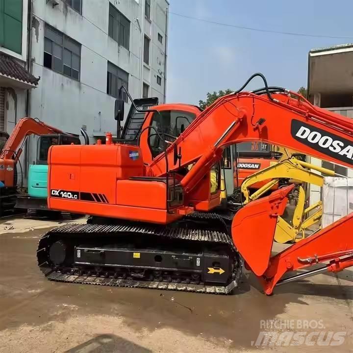 Doosan DX140LC Koparki gąsienicowe