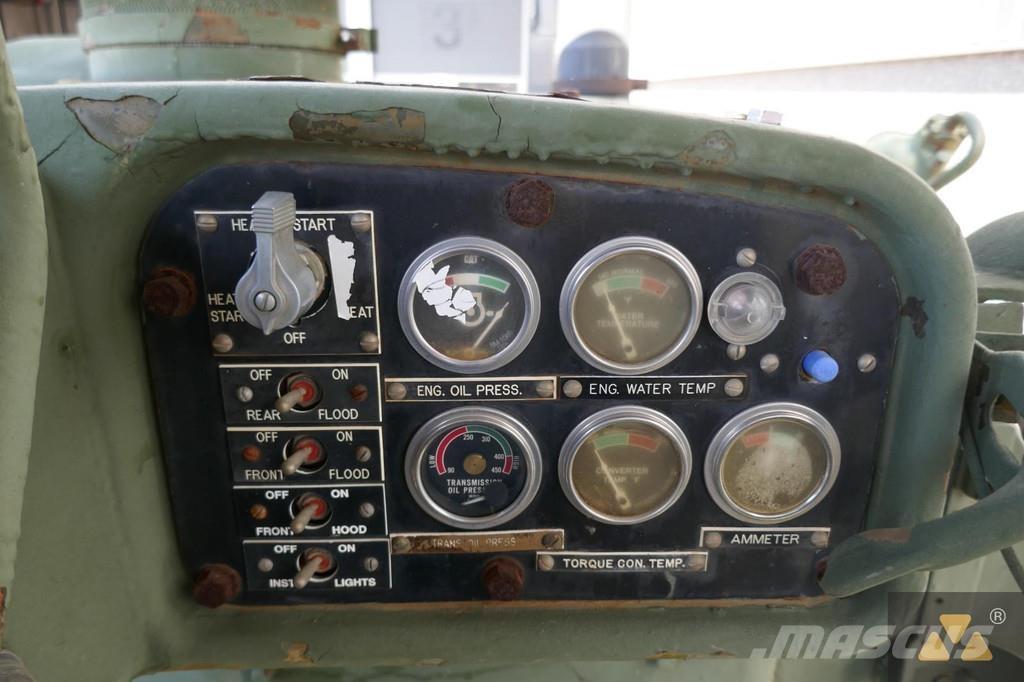 CAT D7F Ex-army Spycharki gąsienicowe