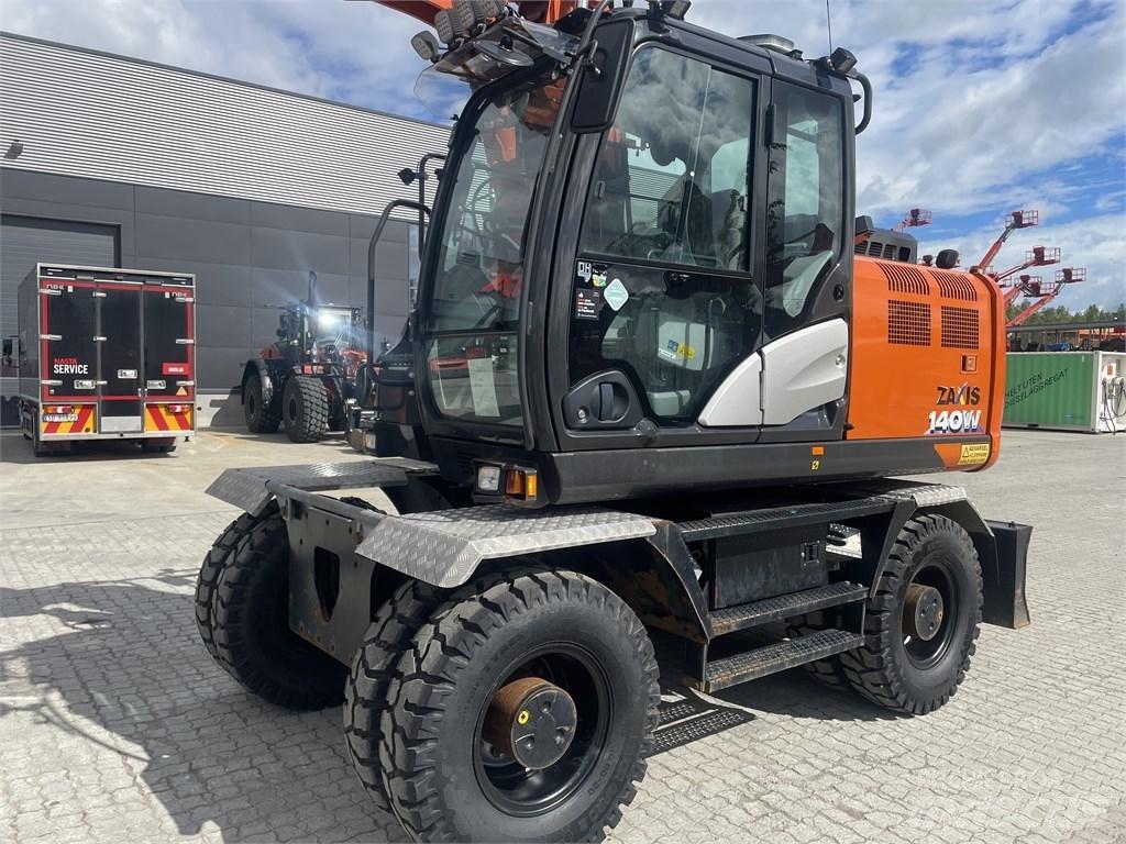 Hitachi ZX 140 W-6 Koparki kołowe