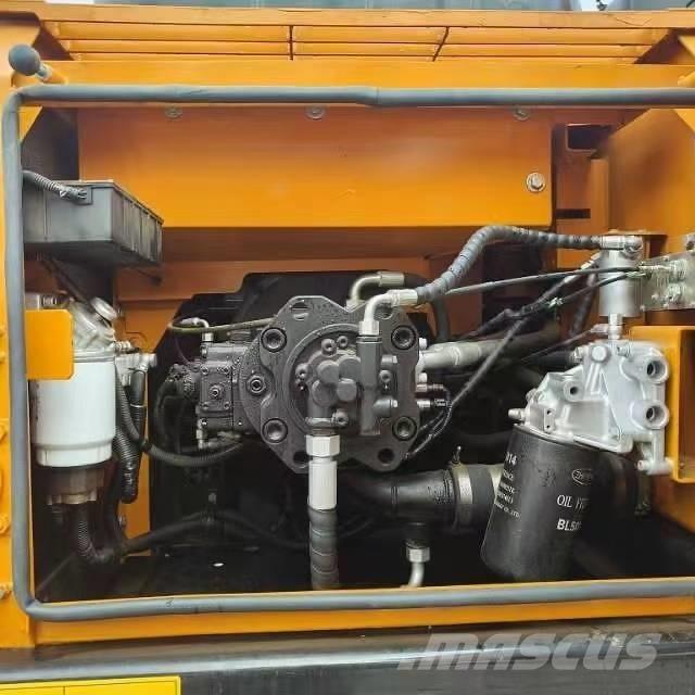 Sany SY215C Koparki gąsienicowe