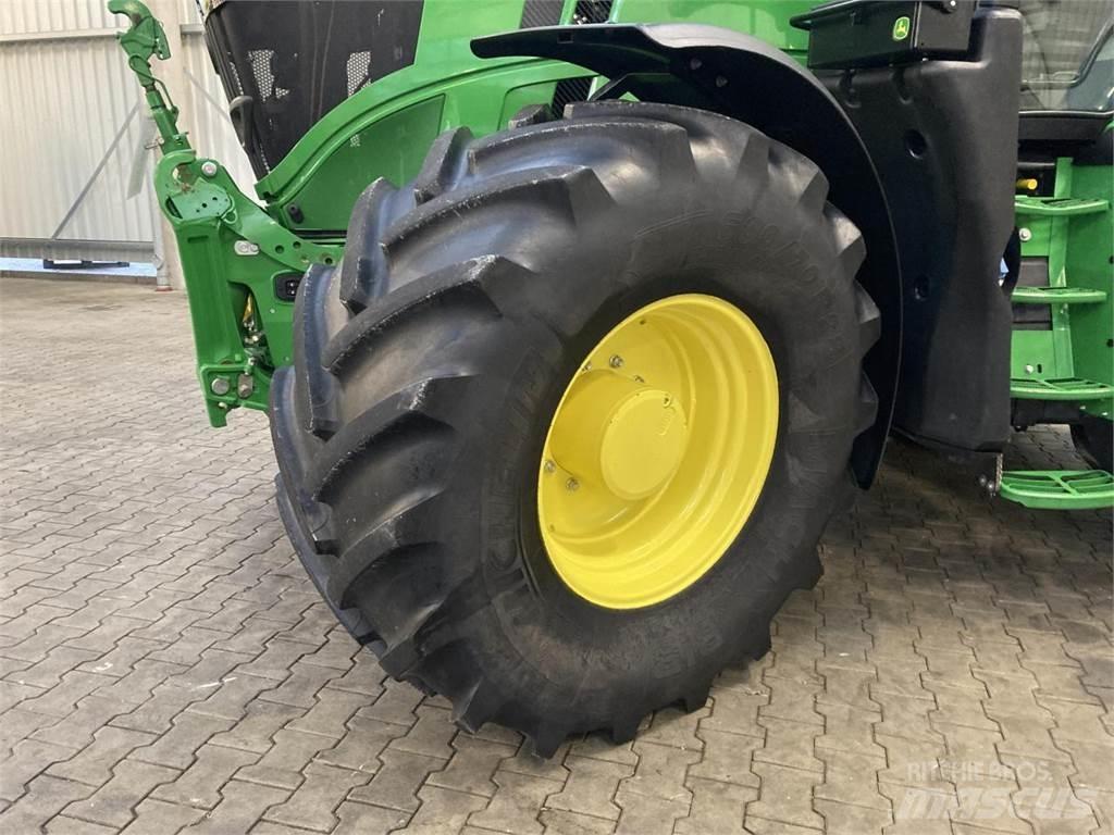 John Deere 6R 215 Ciągniki rolnicze