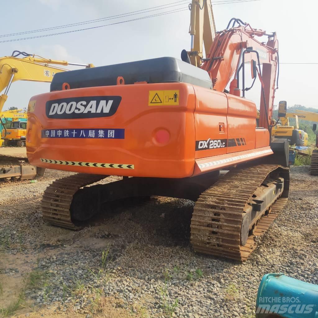 Doosan DX260LC Koparki gąsienicowe