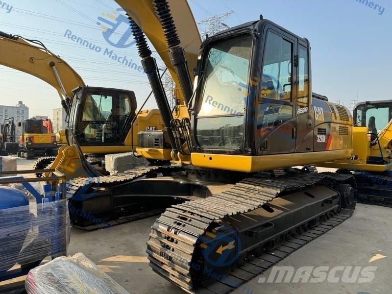 CAT 326D2 Koparki gąsienicowe
