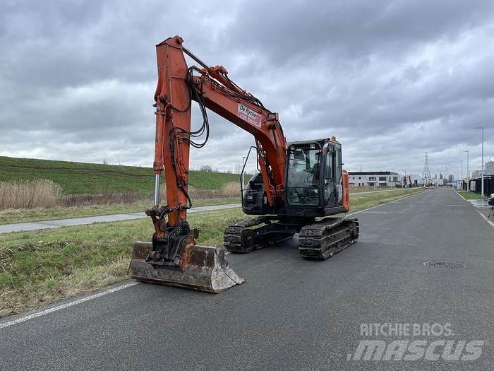 Hitachi ZX135US-5B Koparki gąsienicowe