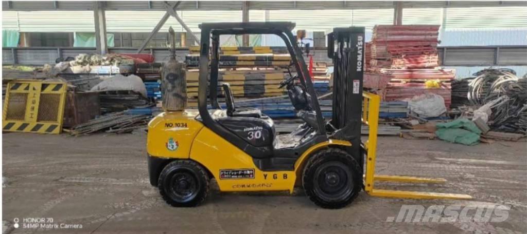Komatsu FD 30 T-14 Wózki Diesla