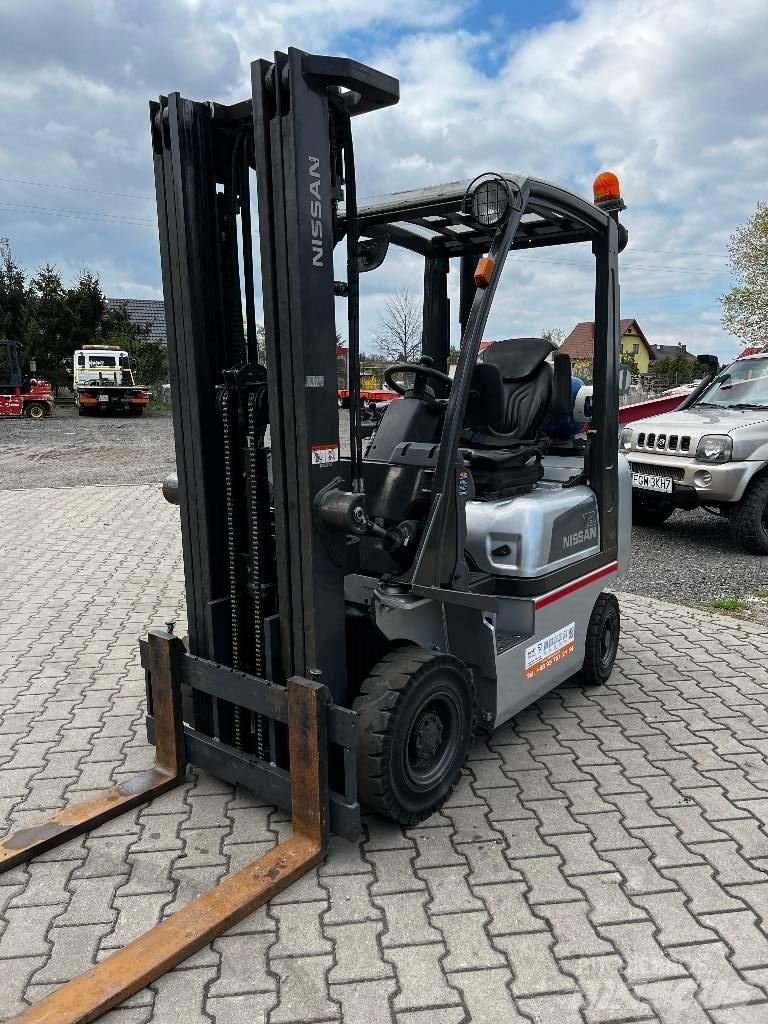 Nissan P1D1A18LQ Wózki LPG