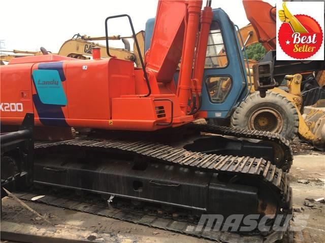 Hitachi EX 200 Koparki gąsienicowe