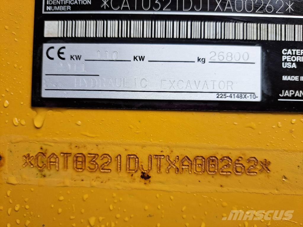 CAT 321 D Koparki gąsienicowe