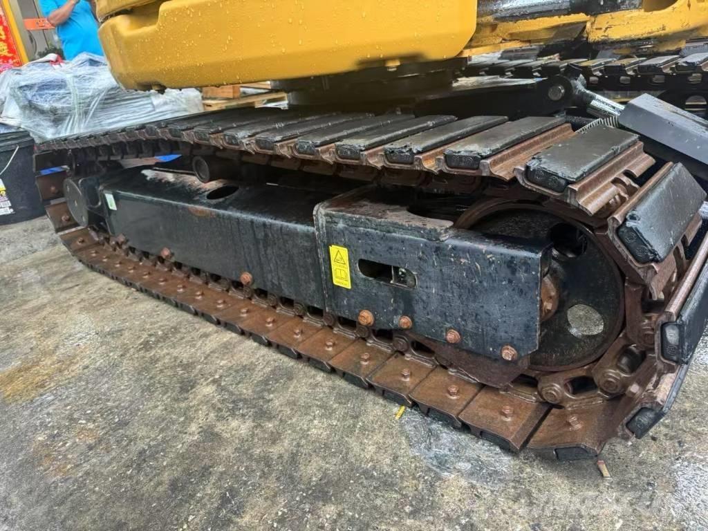 CAT 304 CR Minikoparki