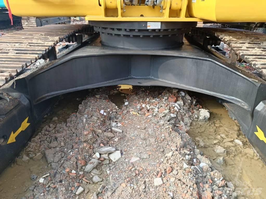 Komatsu PC 200-8 Koparki gąsienicowe