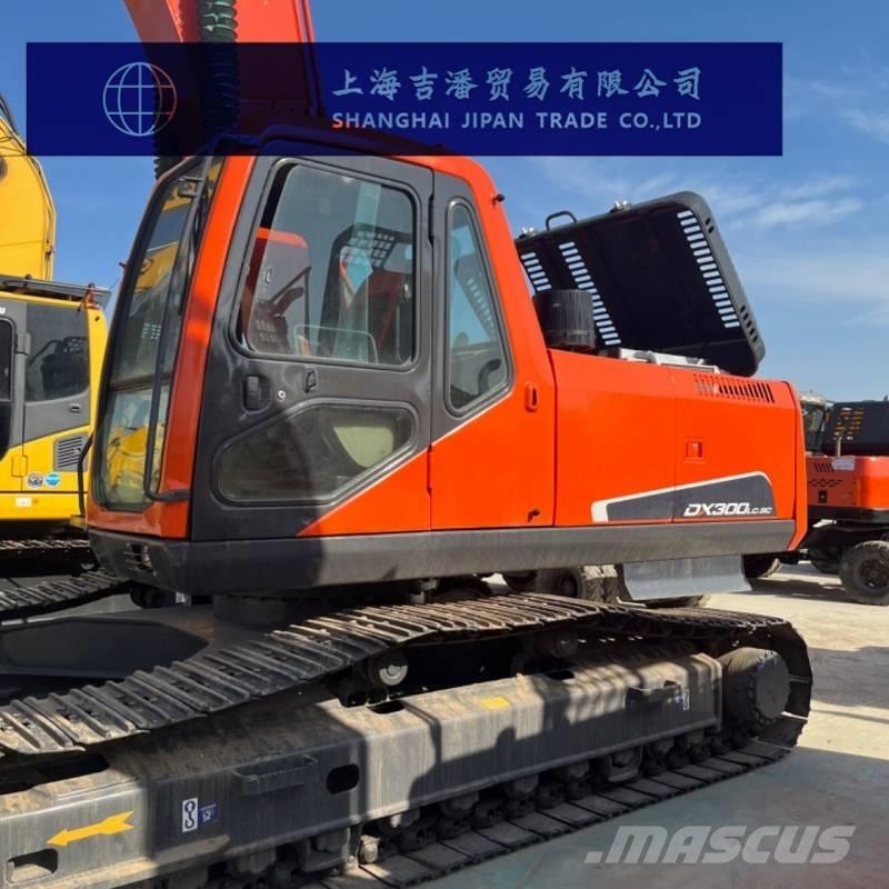 Doosan DX 300 Koparki gąsienicowe