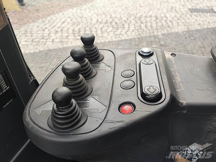 Linde R14X-03 Wózki widłowe wysokiego składowania